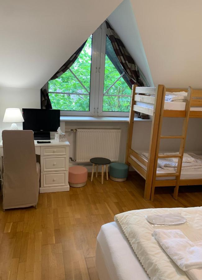 זקופאנה Pokoje Sunshine World Suites מראה חיצוני תמונה